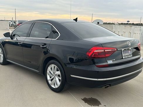 Used 2018 Volkswagen Passat 2.0T SE image 11