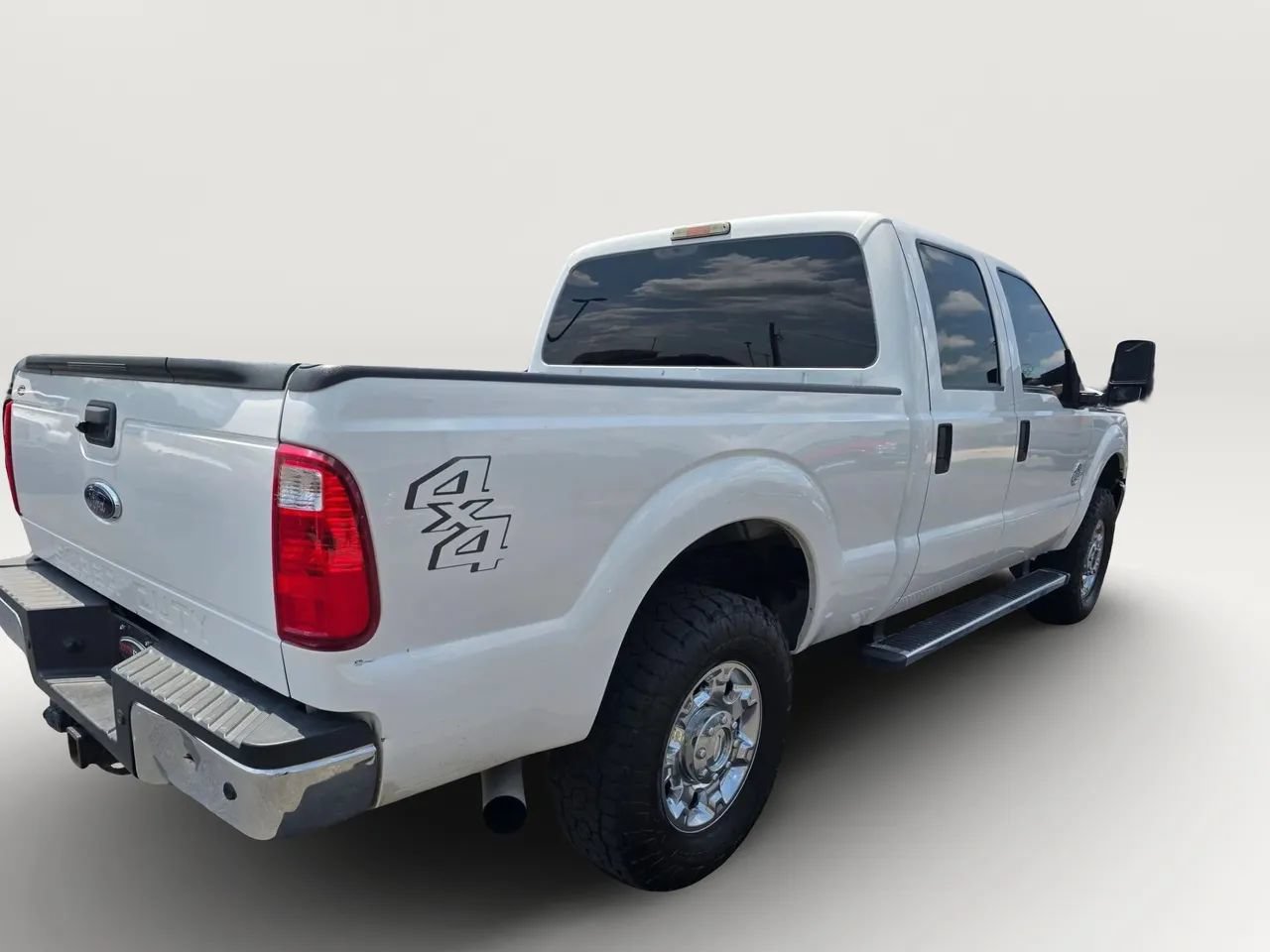 Used 2013 Ford F250 XLT w/ Chrome Pkg AWD/4WD image 6