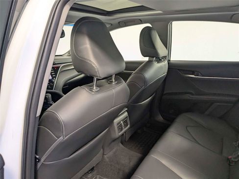Used 2018 Toyota Camry XSE FWD image 36
