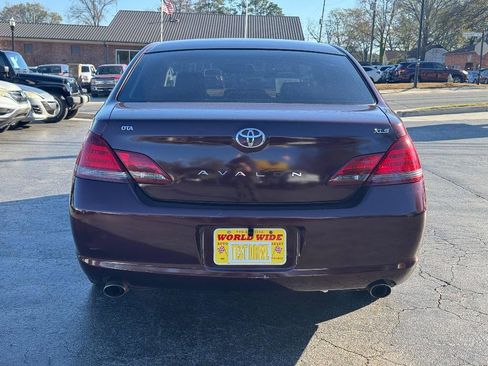 Used 2008 Toyota Avalon XLS FWD image 5
