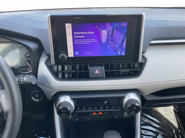 Used 2025 Toyota RAV4 XLE AWD/4WD image 18