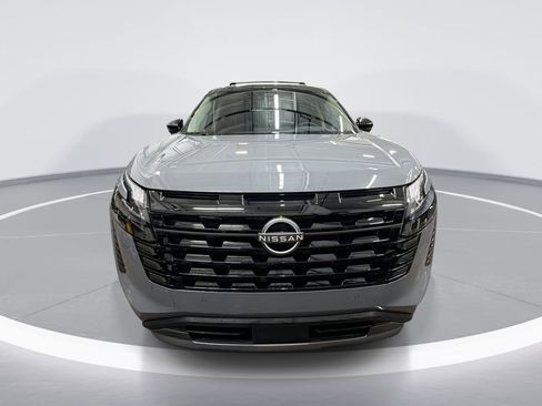 New 2026 Nissan Pathfinder Platinum image 3