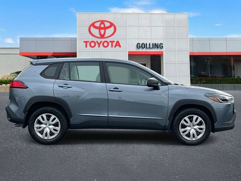 Used 2024 Toyota Corolla Cross L AWD/4WD image 6