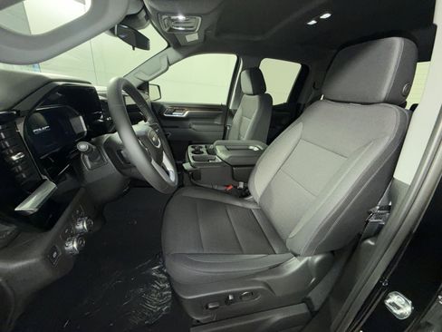 New 2026 GMC Sierra 1500 Elevation image 13