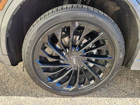 New 2025 Lincoln Aviator Reserve w/ Equipment Group 201A image 18