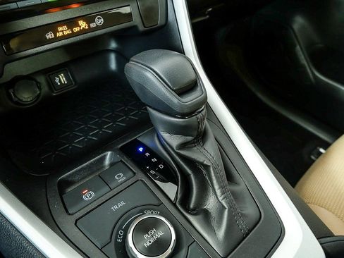 Used 2024 Toyota RAV4 LE image 16