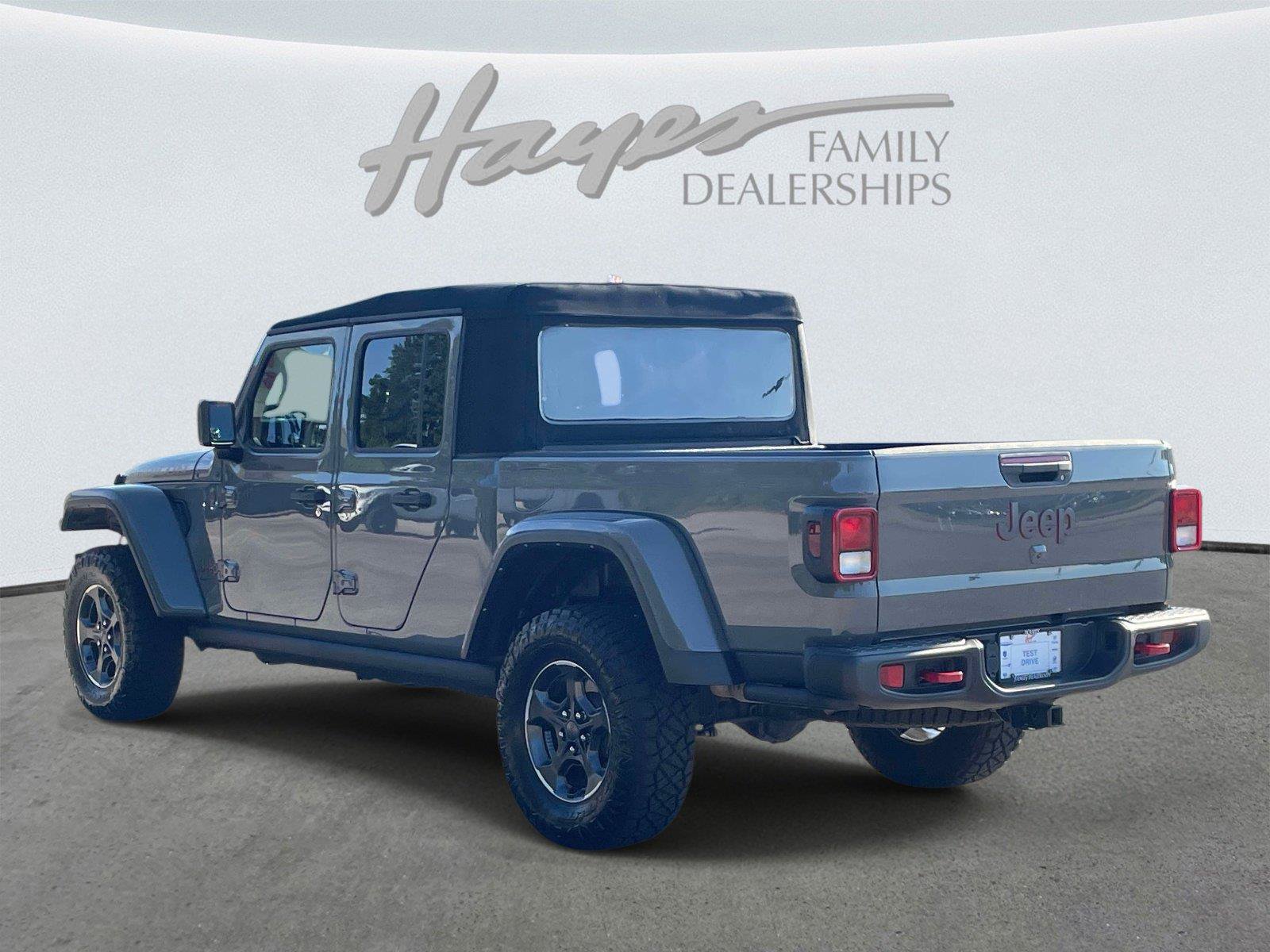 Used 2023 Jeep Gladiator Rubicon w/ Cold Weather Group AWD/4WD image 5