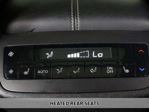 Used 2024 Nissan Pathfinder SL w/ SL Premium Package AWD/4WD image 10