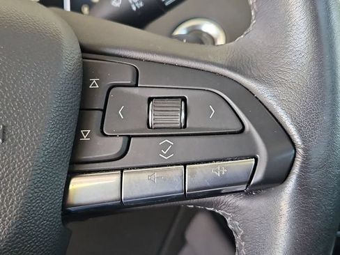 Used 2020 Cadillac XT4 Premium Luxury w/ Driver Awareness Package FWD image 13