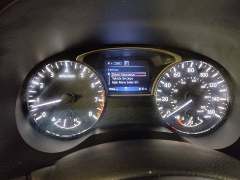 Used 2020 Nissan Pathfinder S image 23