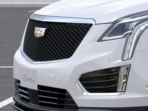 New 2026 Cadillac XT5 Sportv w/ LPO, Floor Liner Package AWD/4WD image 13