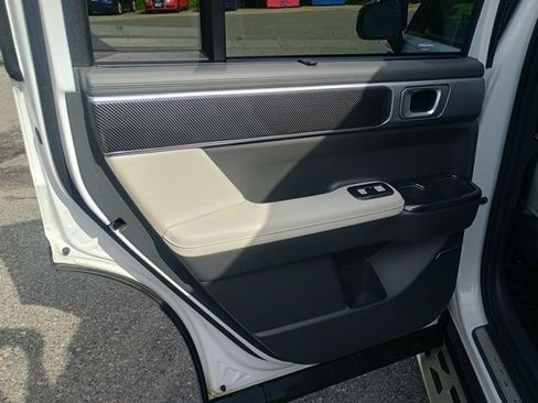 Used 2024 Hyundai Santa Fe Calligraphy AWD/4WD image 20