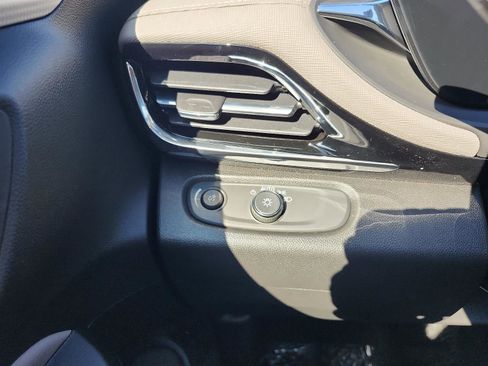 New 2026 Buick Envista Avenir image 19