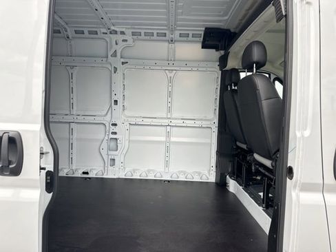 New 2025 RAM ProMaster 3500 w/ Power Group image 19