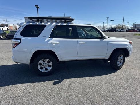 Used 2014 Toyota 4Runner SR5 Premium image 7