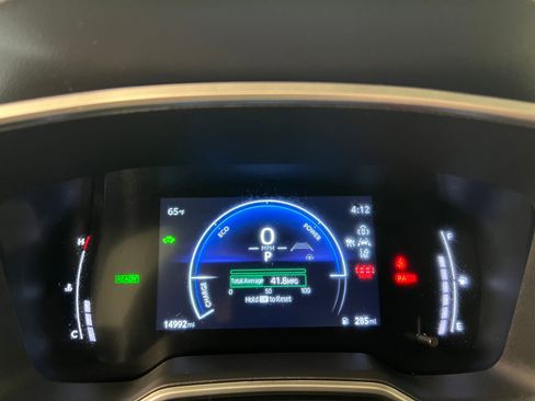 Used 2024 Toyota Corolla Cross XSE image 20