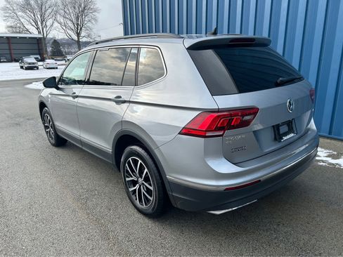 Used 2021 Volkswagen Tiguan SE image 6