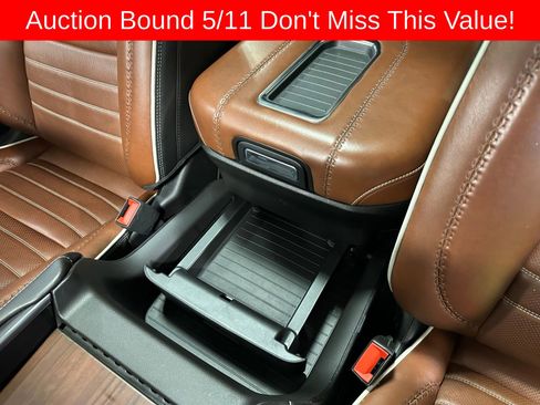 Used 2024 GMC Yukon Denali Ultimate AWD/4WD image 35