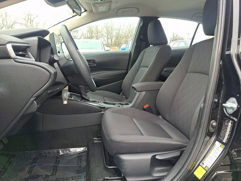 Used 2024 Toyota Corolla LE FWD image 16