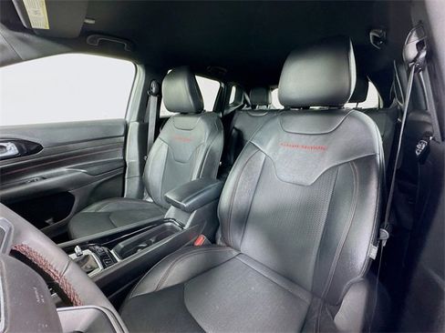 Used 2024 Jeep Compass Trailhawk image 11