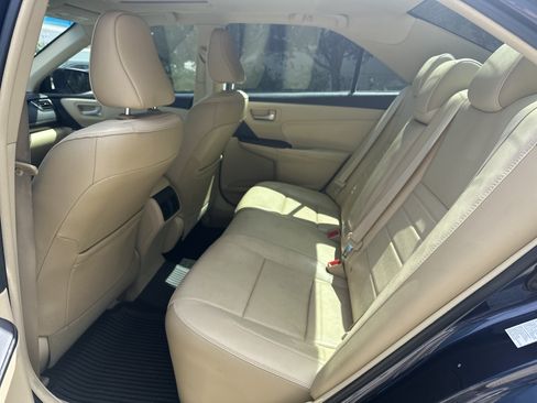 Used 2014 Toyota Camry SE FWD image 28