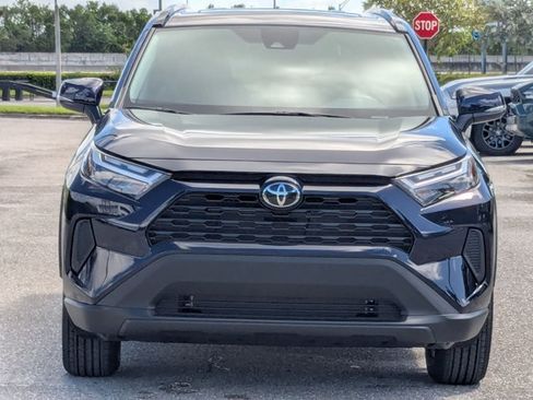 Used 2025 Toyota RAV4 XLE w/ Convenience Package image 6