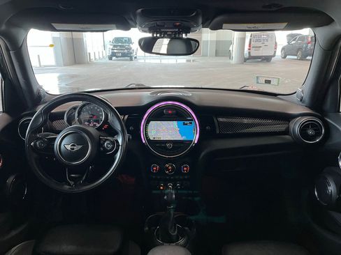 Used 2017 MINI Cooper S image 39
