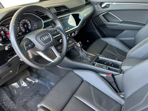 Used 2022 Audi Q3 2.0T Premium Plus image 4