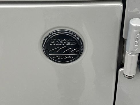 Used 2022 Jeep Wrangler Unlimited Sport AWD/4WD image 31