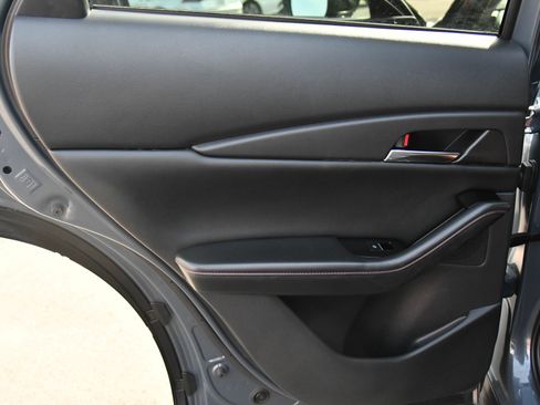 Used 2025 MAZDA CX-30 AWD 2.5 S w/ Preferred Package image 35