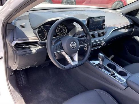 New 2026 Nissan Altima 2.5 SV AWD/4WD image 5
