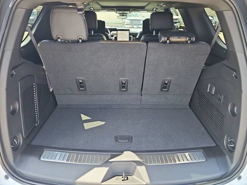New 2026 GMC Yukon Denali Ultimate AWD/4WD image 18