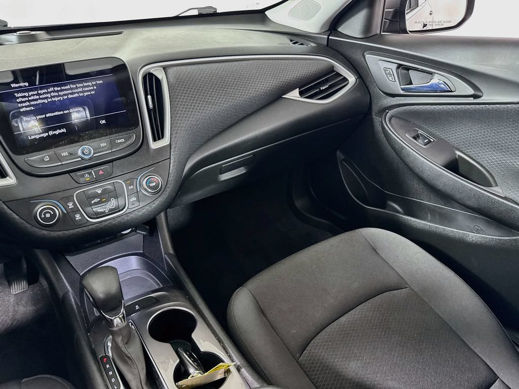 Used 2022 Chevrolet Malibu LS FWD image 21