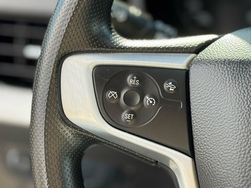 Used 2023 GMC Terrain SLE w/ Driver Convenience Package image 13