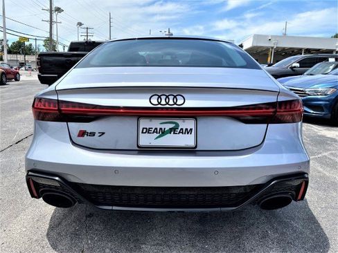 Used 2021 Audi RS 7 Sportback w/ Black Optic Package AWD/4WD image 8