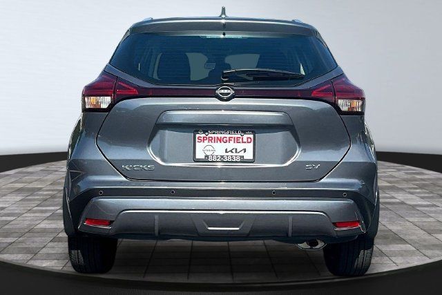 Used 2024 Nissan Kicks SV FWD image 5