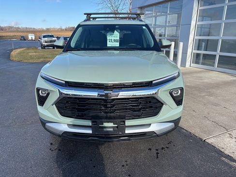 Certified 2025 Chevrolet TrailBlazer LT w/ Convenience Package image 2