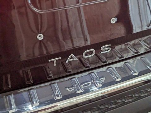 Certified 2025 Volkswagen Taos SEL image 12