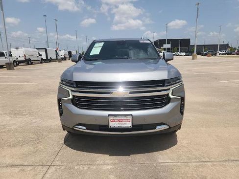 Used 2023 Chevrolet Tahoe LT w/ Luxury Package AWD/4WD image 11