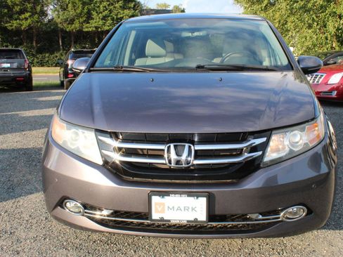 Used 2016 Honda Odyssey Touring image 2