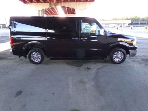 Used 2016 Nissan NV 3500 SV w/ SV Technology Package image 3