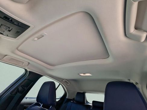 Used 2020 Lexus UX 250h w/ Premium Package AWD/4WD image 22