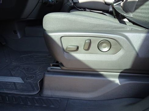 Used 2023 Chevrolet Silverado 1500 Custom RWD image 21