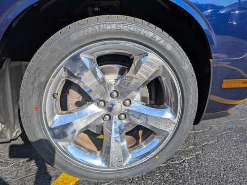 Used 2013 Dodge Challenger R/T Plus image 10