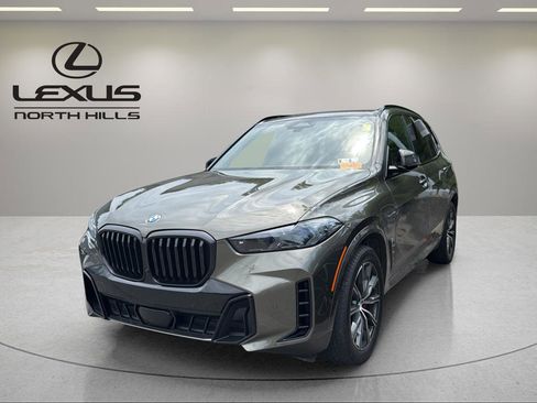 Used 2024 BMW X5 xDrive40i w/ M Sport Package AWD/4WD image 1