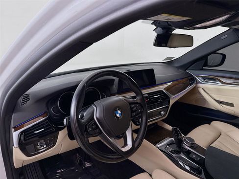 Used 2019 BMW 530i xDrive 530i xDrive w/ Convenience Package image 9