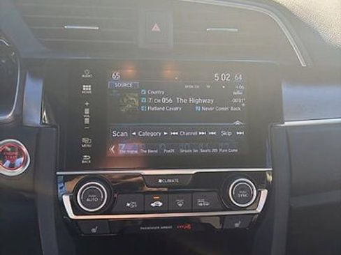 Used 2018 Honda Civic EX-L image 16