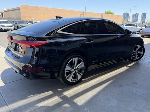 Used 2025 Audi A6 e-tron Premium Plus w/ Premium Plus RWD image 4