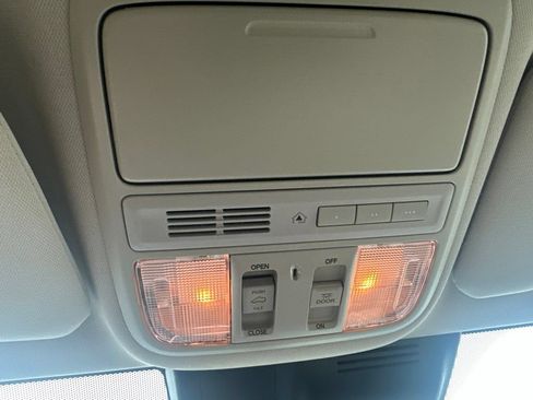 Certified 2017 Honda CR-V Touring image 21