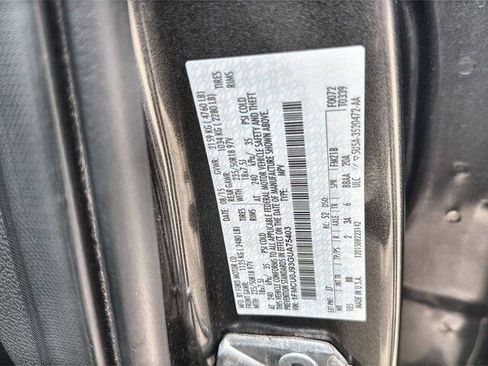 Used 2016 Ford Escape Titanium FWD image 33